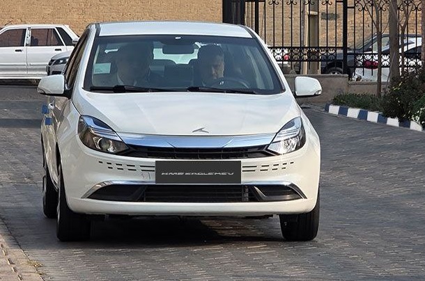 سدان هیبرید ملی ایگل